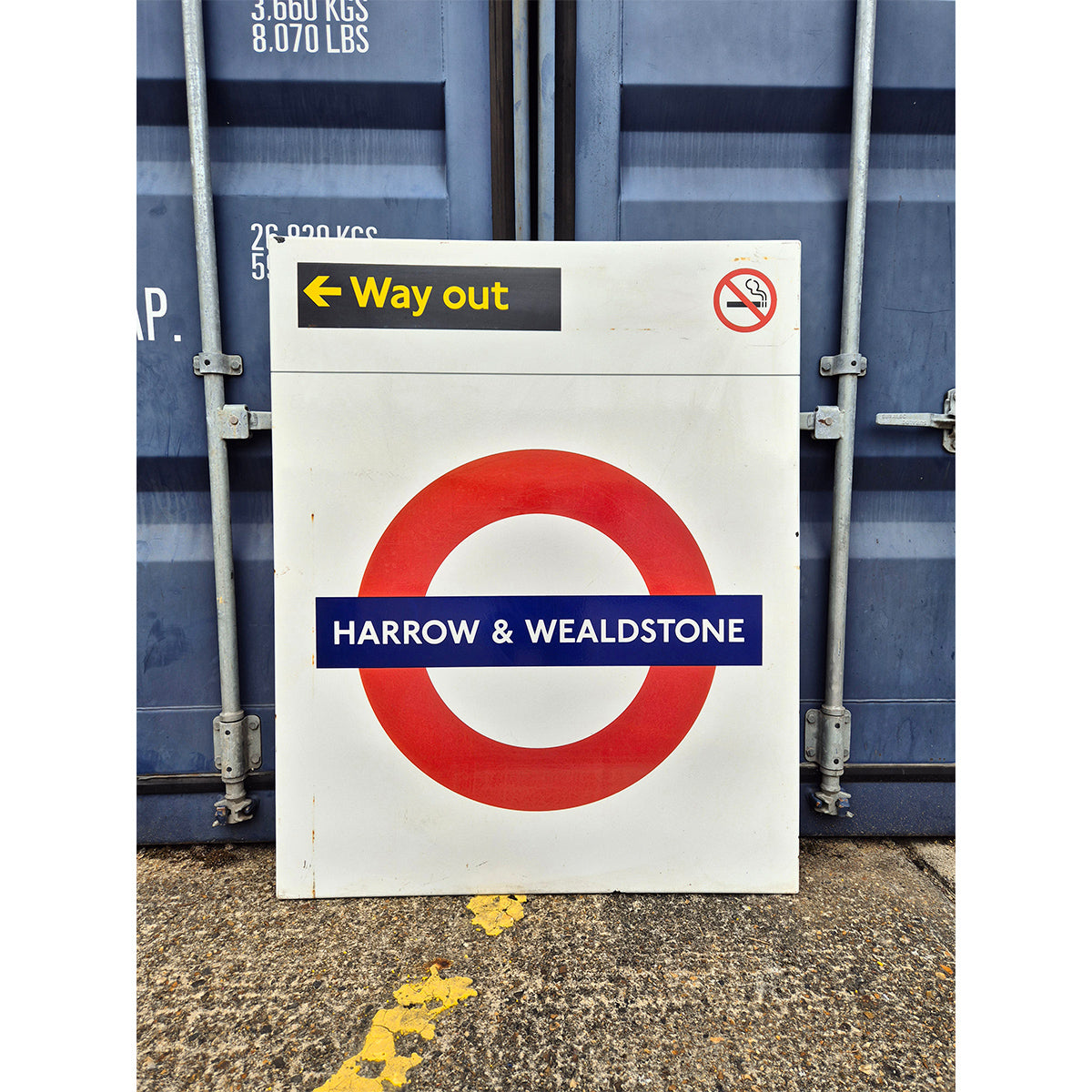 Harrow & Wealdstone Roundel - Arrow Left (1852025)