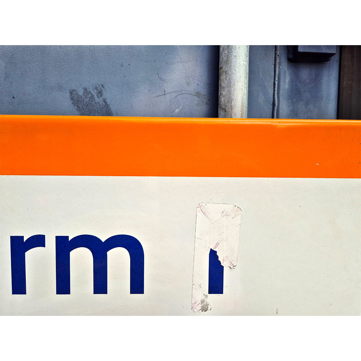 Platform Westbound Trains - Sticker over number (3162025)