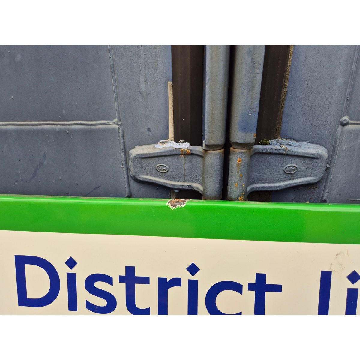 District line - Overground (3602025)