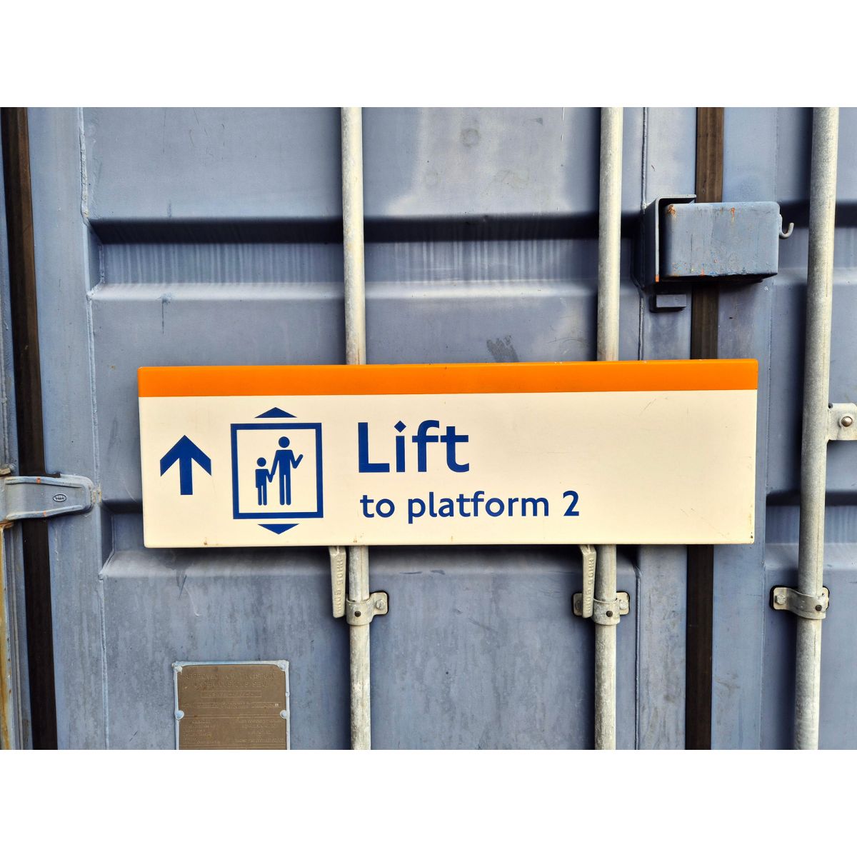 Lift To Exit - Platform 2 (662026)