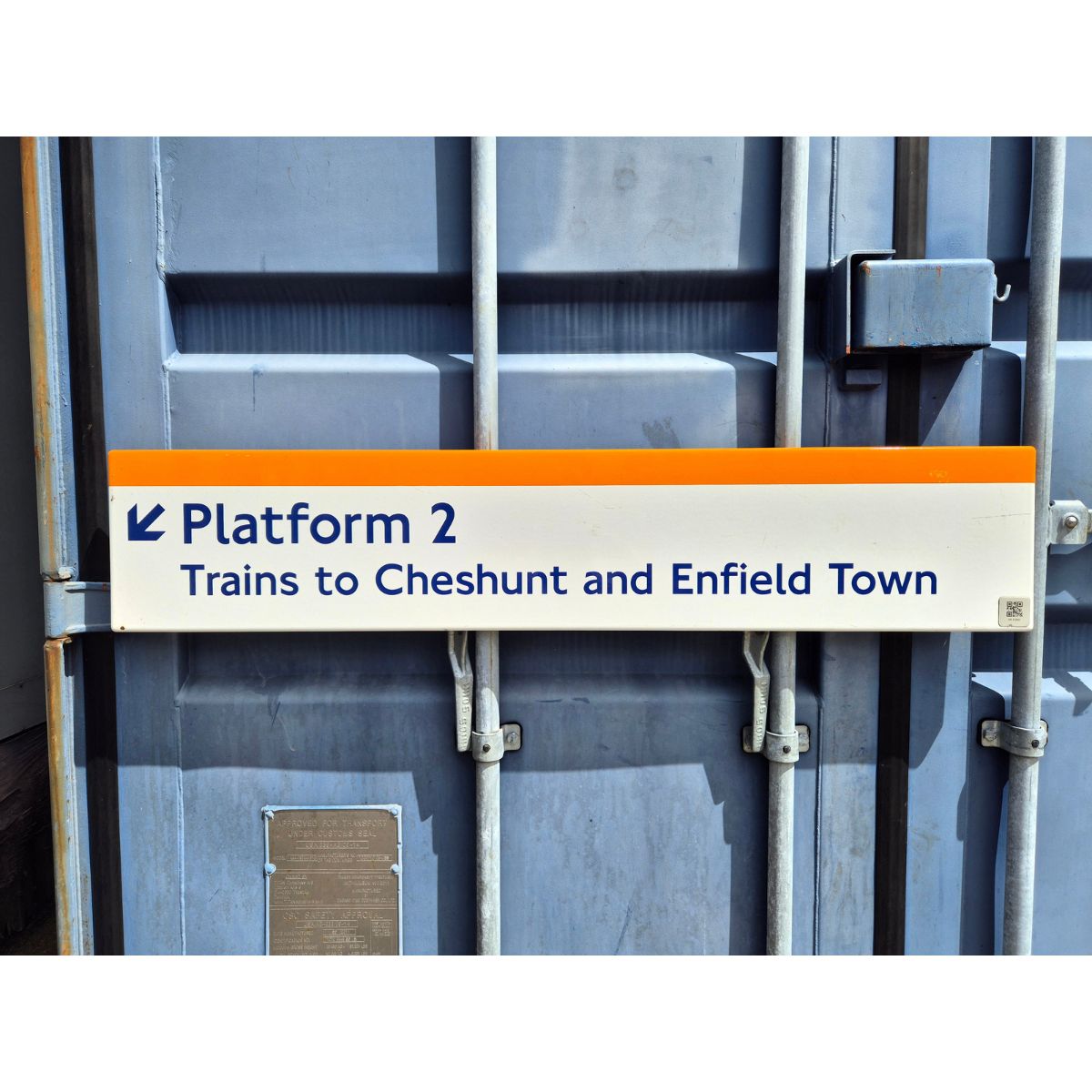 Platform 2 Trains to Cheshunt and Enfield Town (702026)