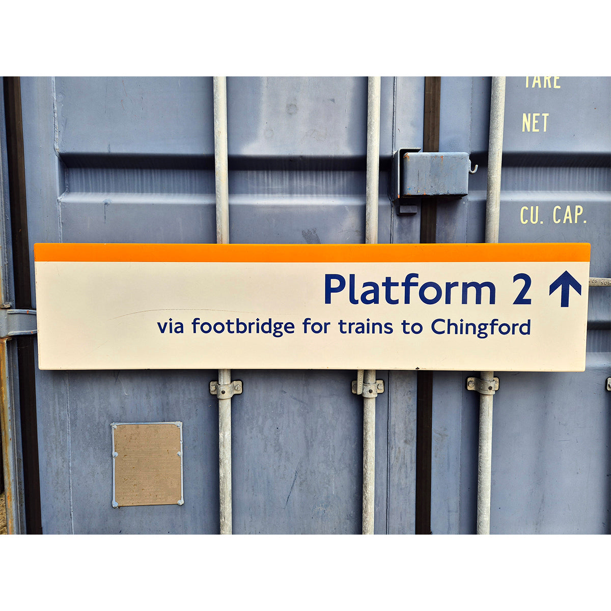 Platform 2 - via footbridge for trains to Chingford (2692025)