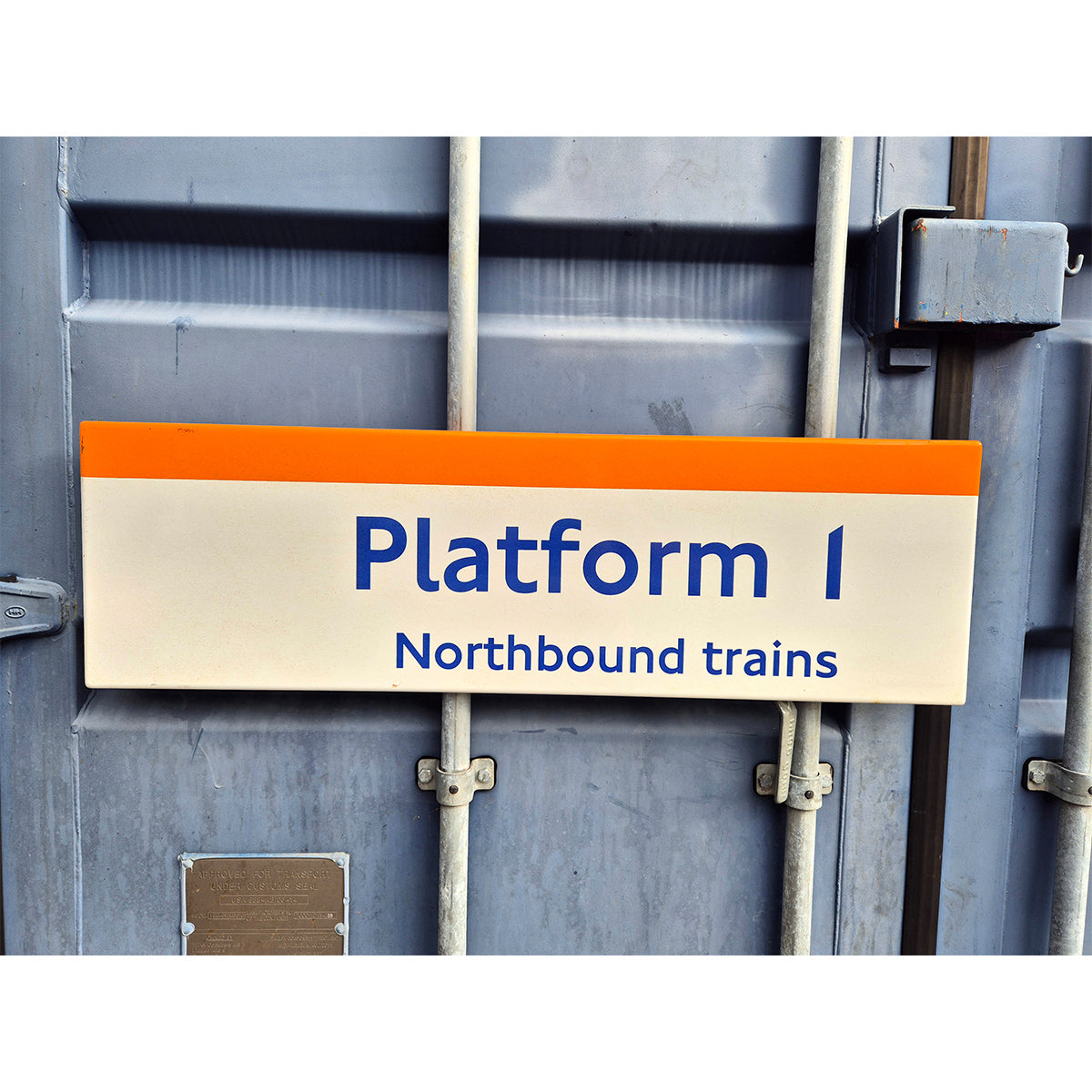 Platform 1 Northbound trains (3122025)