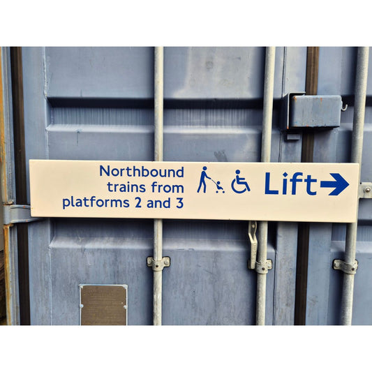 Northbound Trains From Platform 2 and 3 Lift Arrow Right (82026)