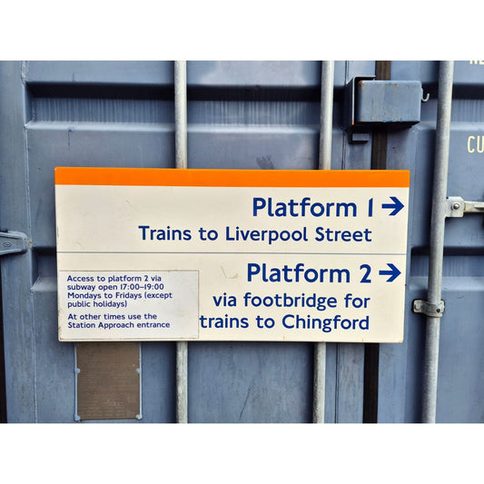 Platform 1 Trains to Liverpool Street  - Platform 2 Via Footbridge For Chingford (662026)