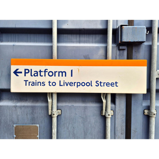 Platform 1 Trains to Liverpool Street - Arrow Left (722026)