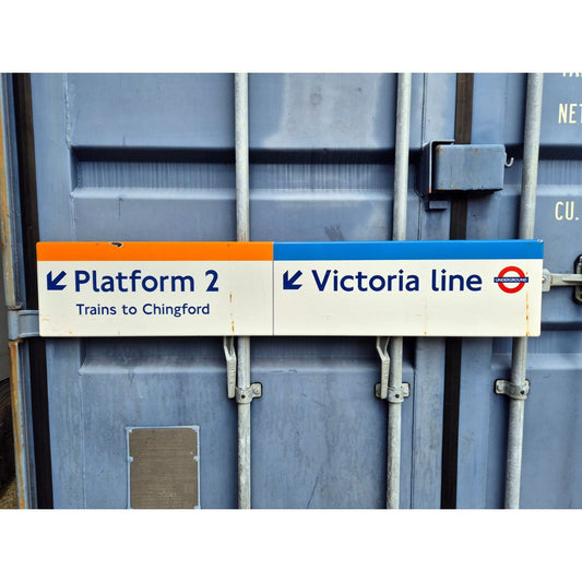 Platform 2 Trains to Chingford - Victoria line Arrow Down Left (912026)