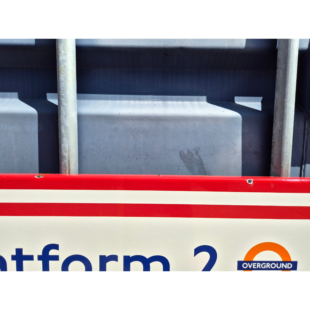 Windrush line - Platform 2 - Left Aligned (1102026)
