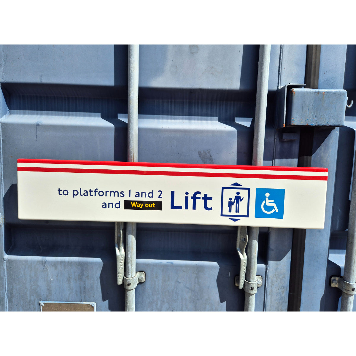 Windrush line - To Platforms 1 and 2 and Way Out (1112026)