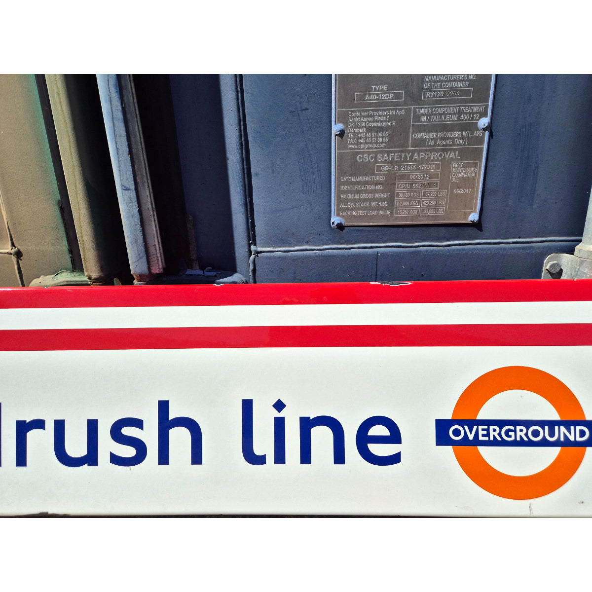 Windrush line Arrow Up - Large Sign (1252026)