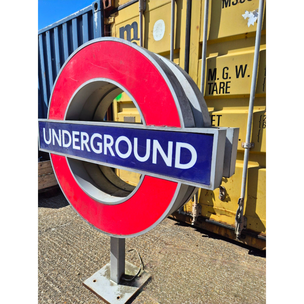 Extra Large Underground Roundel Totem - Heavy Weight (1262026)
