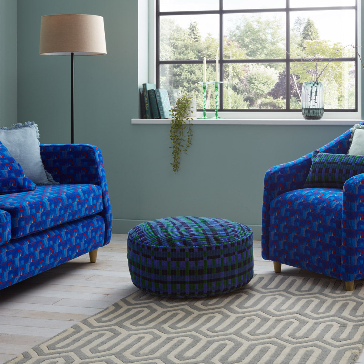 Moquette Pouffe
